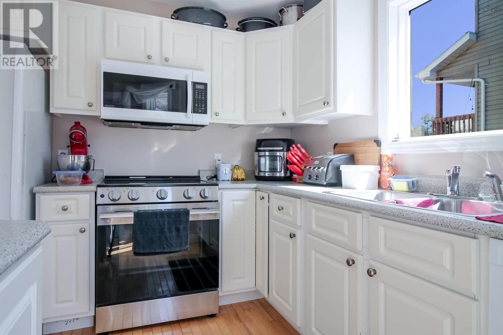 Property 9 of 25 of 1014 Sackville Drive