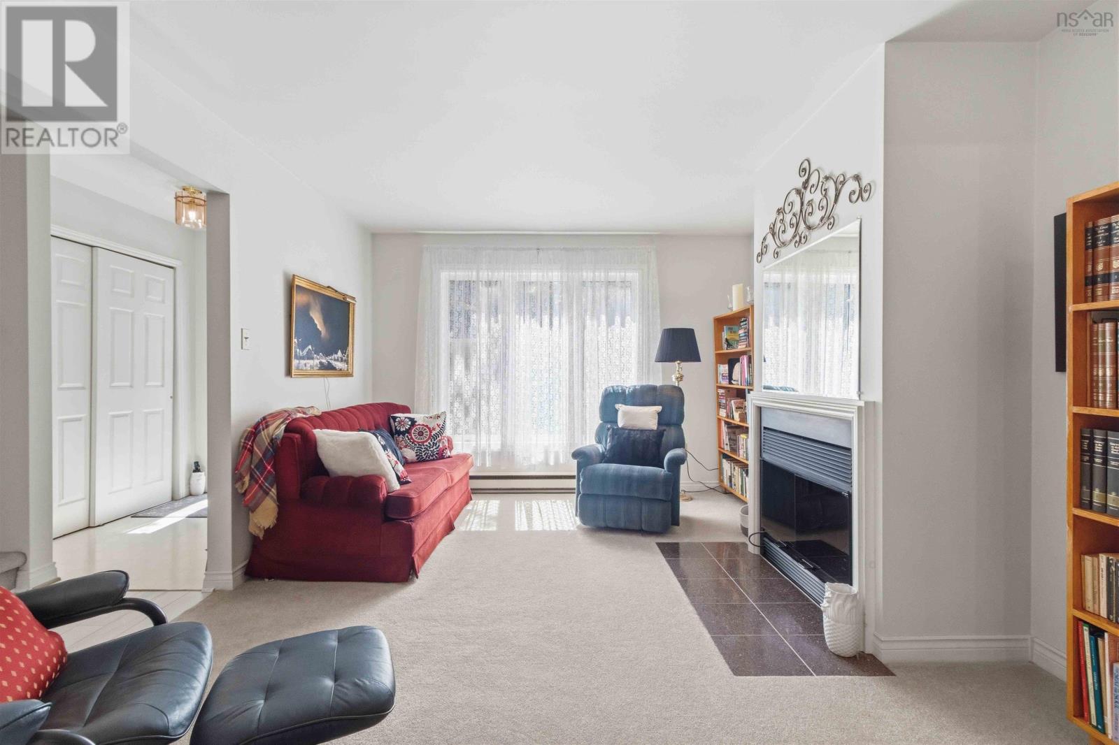 Property 7 of 33 of 40 Attenborough Court