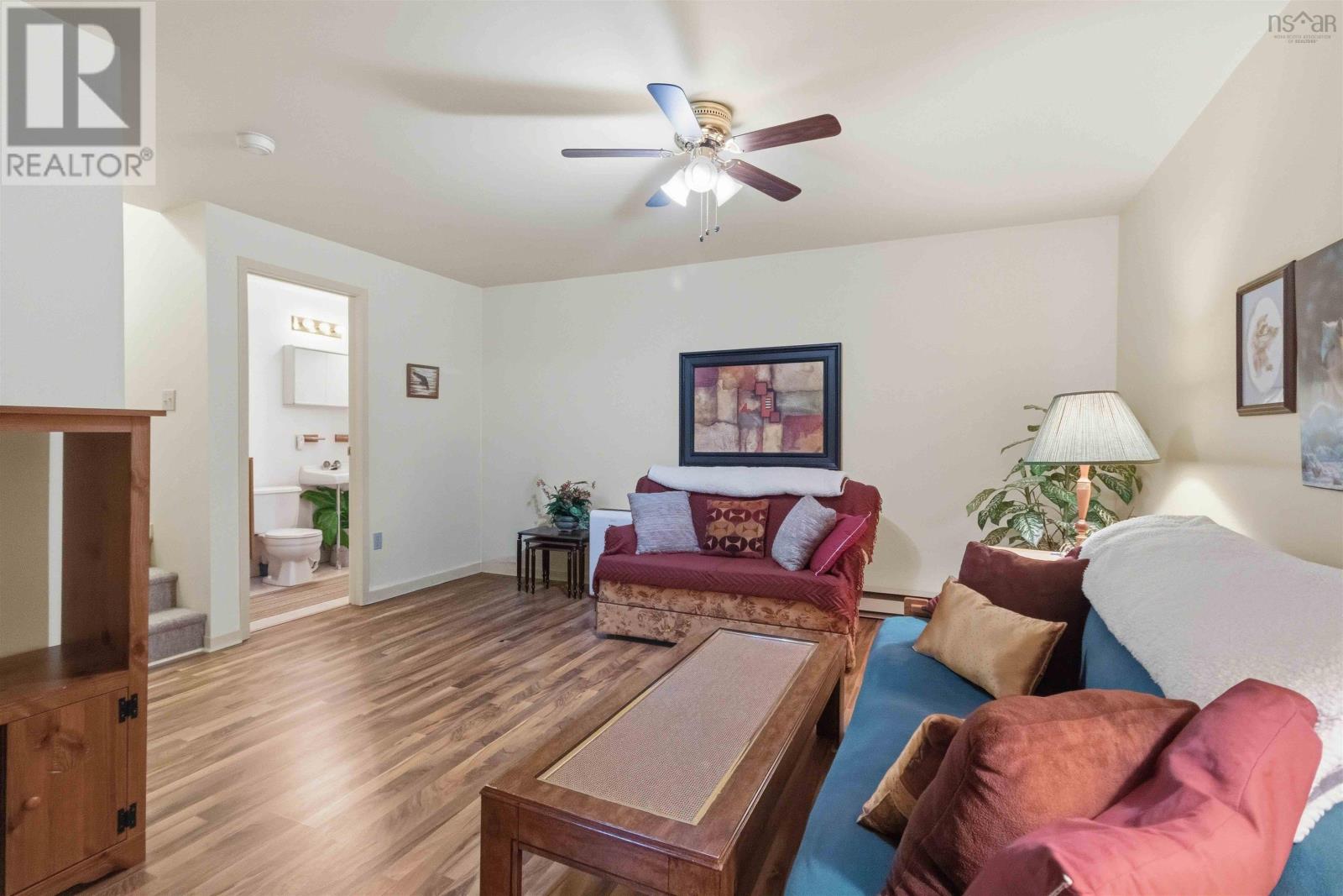 Property 29 of 33 of 40 Attenborough Court