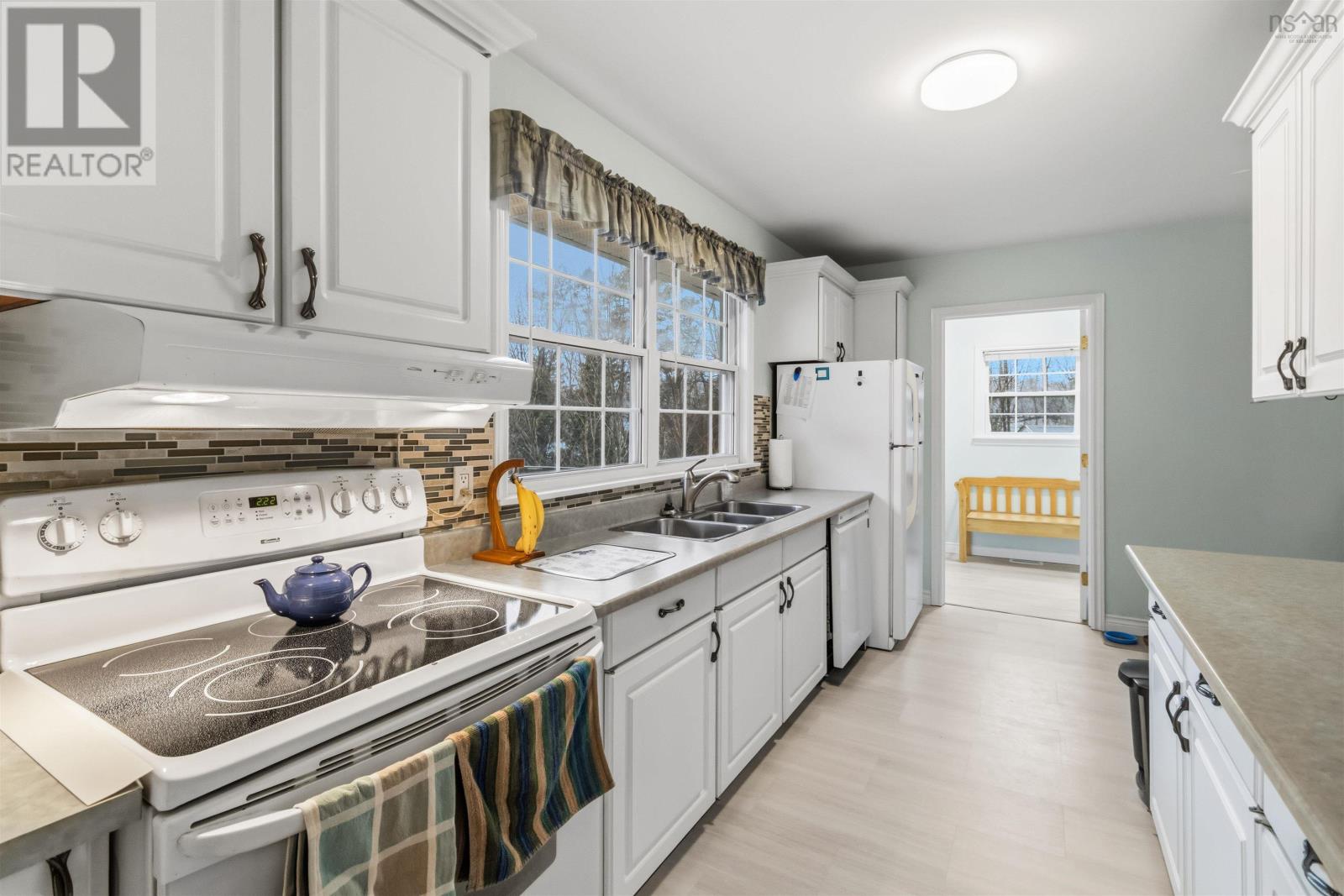 Property 12 of 42 of 98 Ponderosa Drive