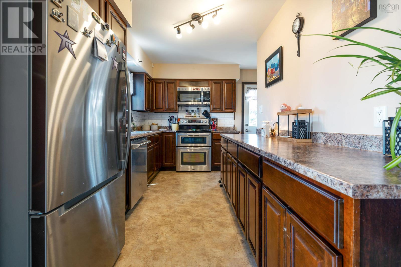 Property 14 of 41 of 20 MONTERY Drive