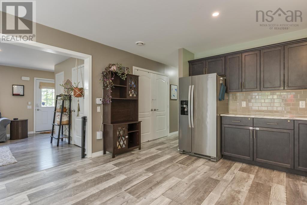 Property 21 of 50 of 1631 Beaver Bank Road