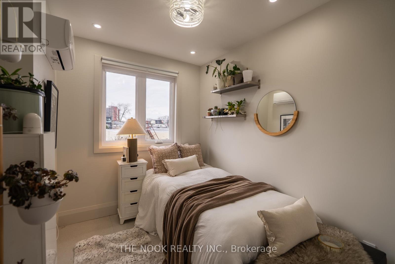 500 DUFFERIN STREET - 20