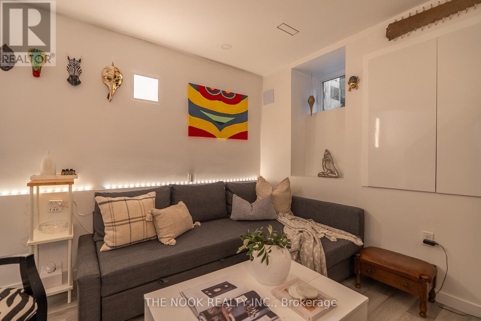 500 DUFFERIN STREET - 40