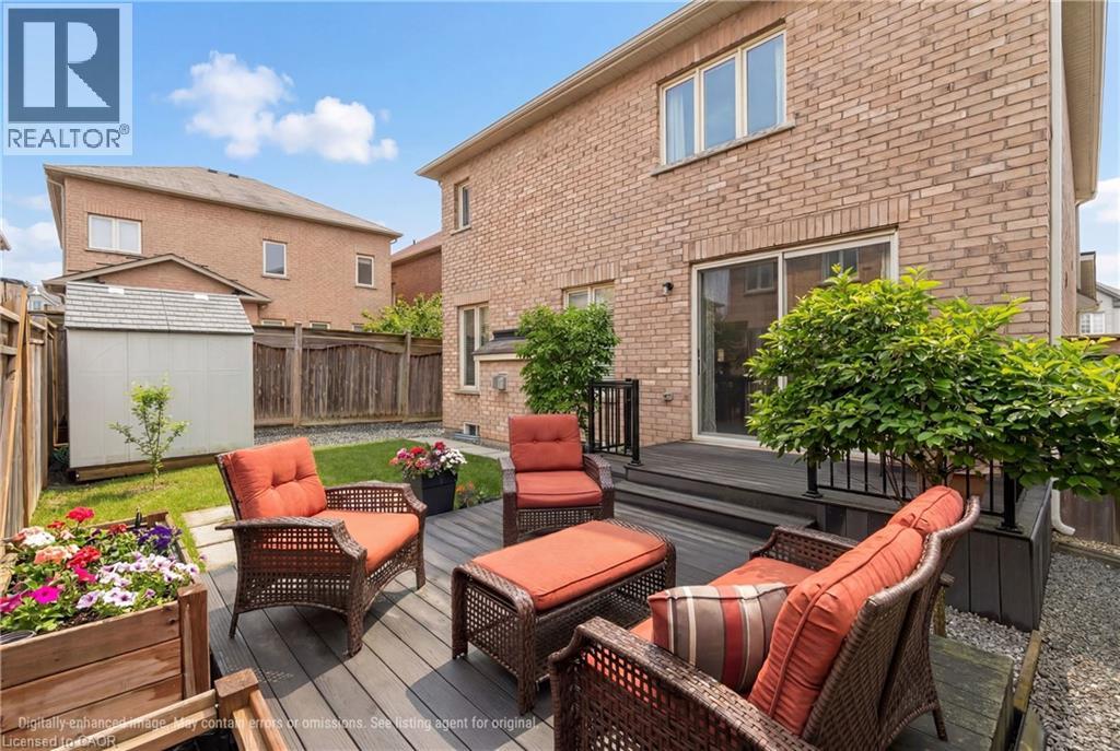 4 MACBEAN Crescent - 42