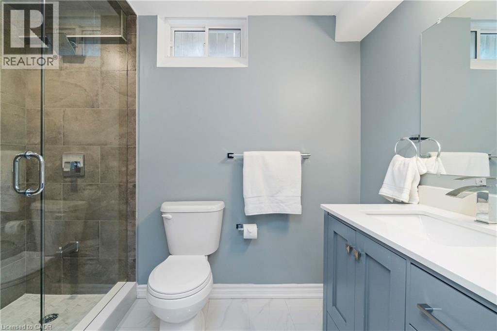 4 MACBEAN Crescent - 40