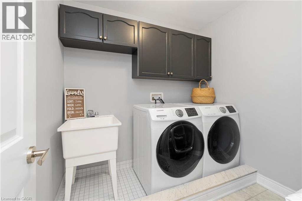 4 MACBEAN Crescent - 29