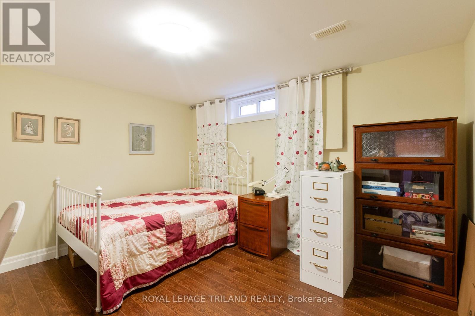 41 DUNWICH DRIVE - 30