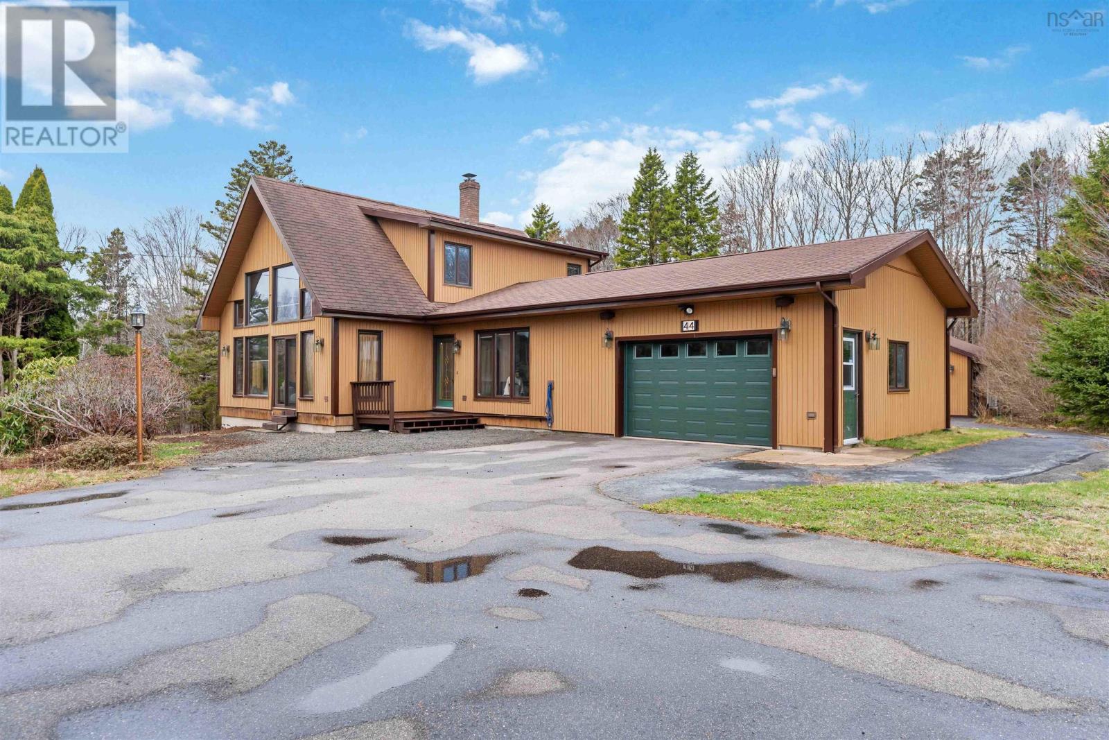 Property 3 of 45 of 44 Bluenose Drive