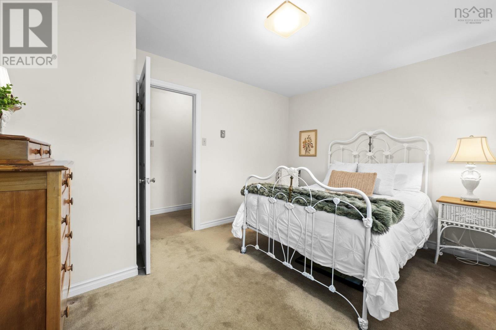 Property 28 of 51 of 75 Duncan Avenue