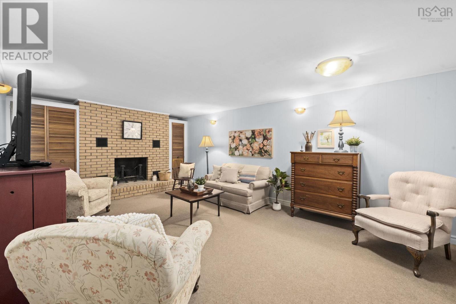 Property 33 of 51 of 75 Duncan Avenue