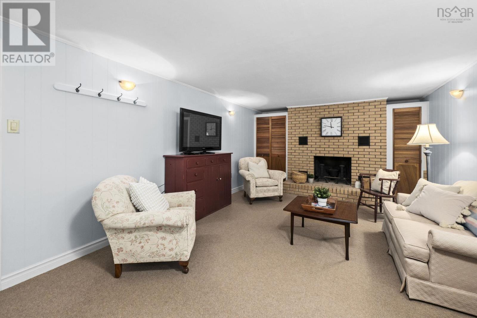 Property 34 of 51 of 75 Duncan Avenue