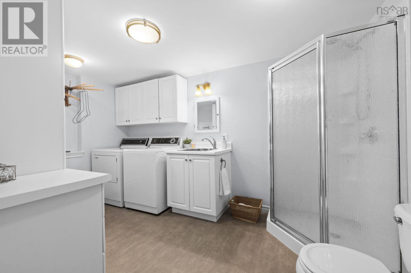 Property 38 of 51 of 75 Duncan Avenue