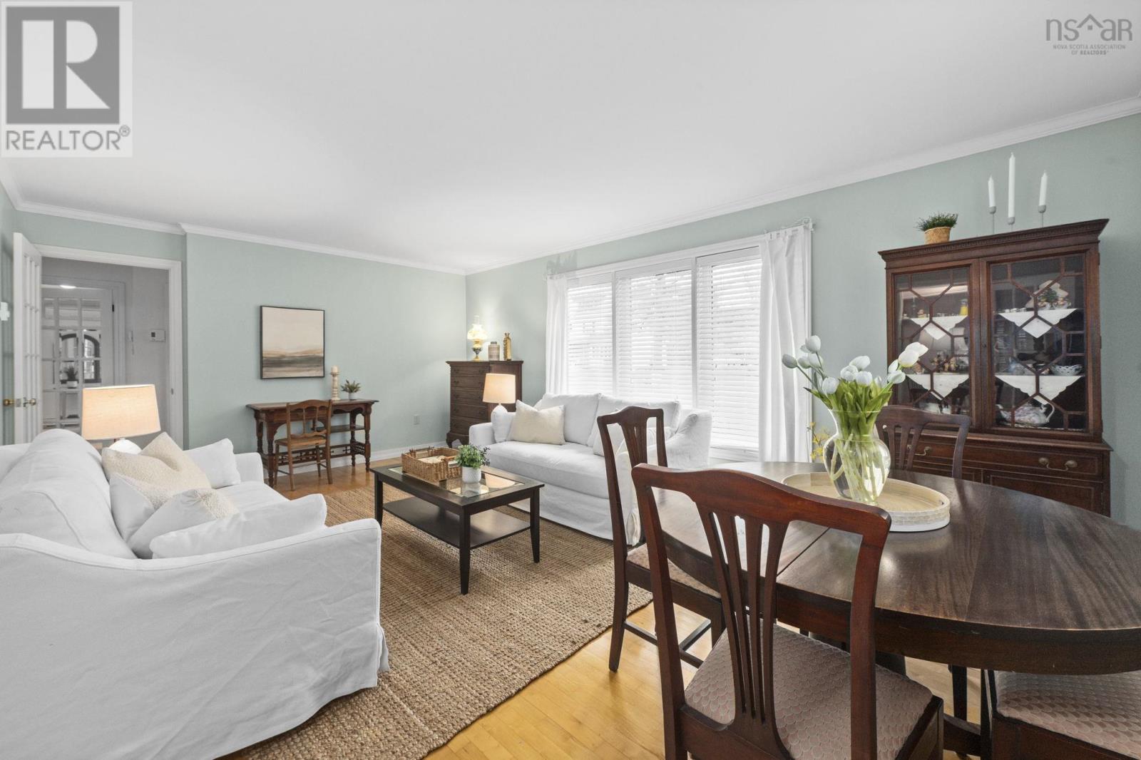 Property 6 of 51 of 75 Duncan Avenue