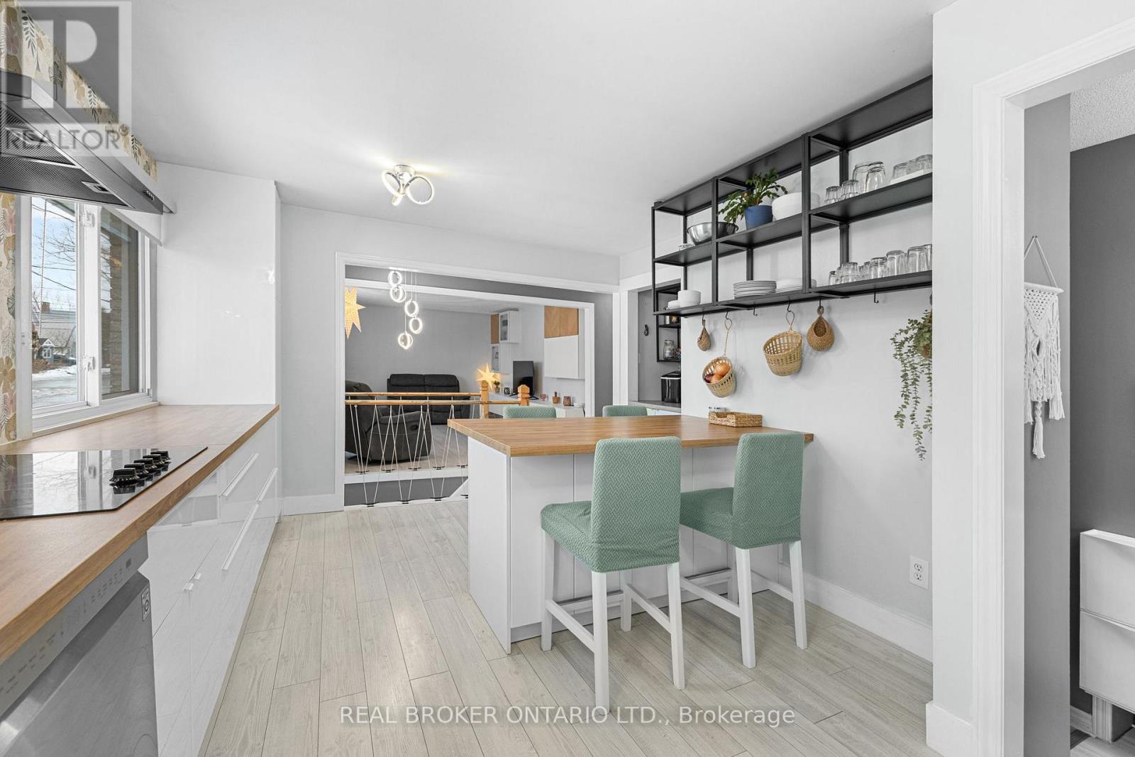 179 WELLINGTON STREET - 12