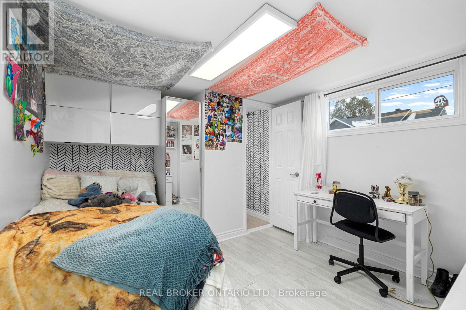 179 WELLINGTON STREET - 25