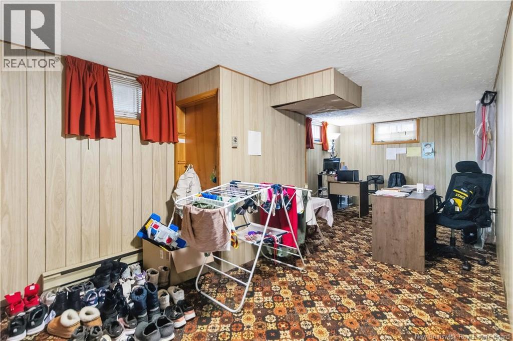 17 Bissett Avenue - 17