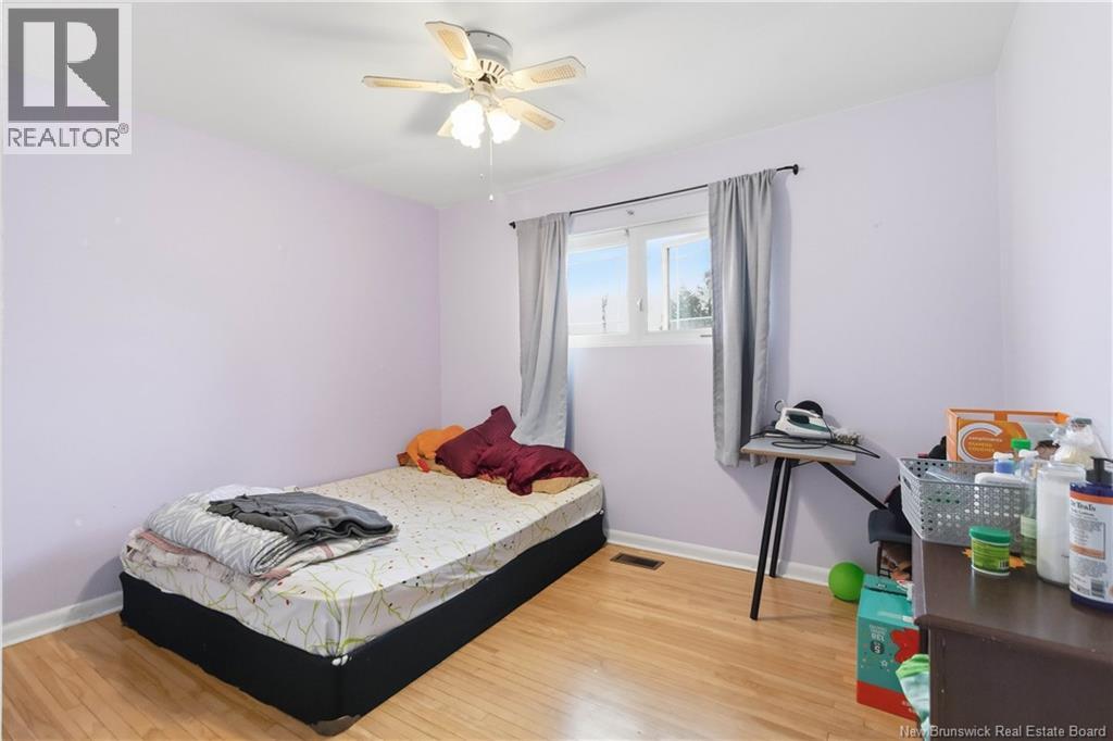 17 Bissett Avenue - 16