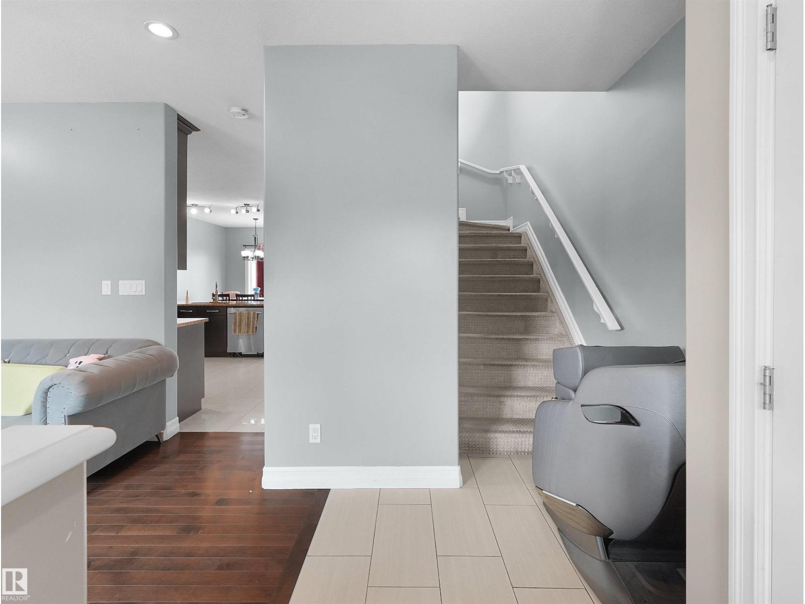 5192 1B AVENUE SW SW, Edmonton