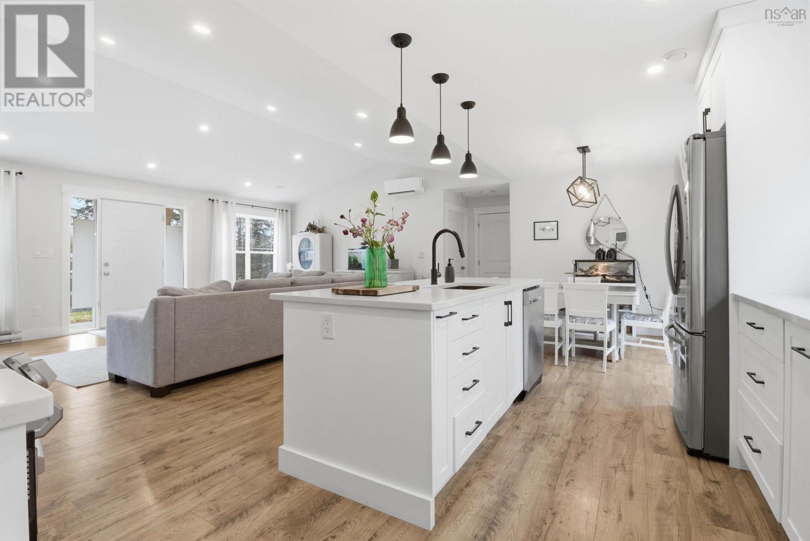 Property 12 of 36 of 131 Morning Breeze Drive