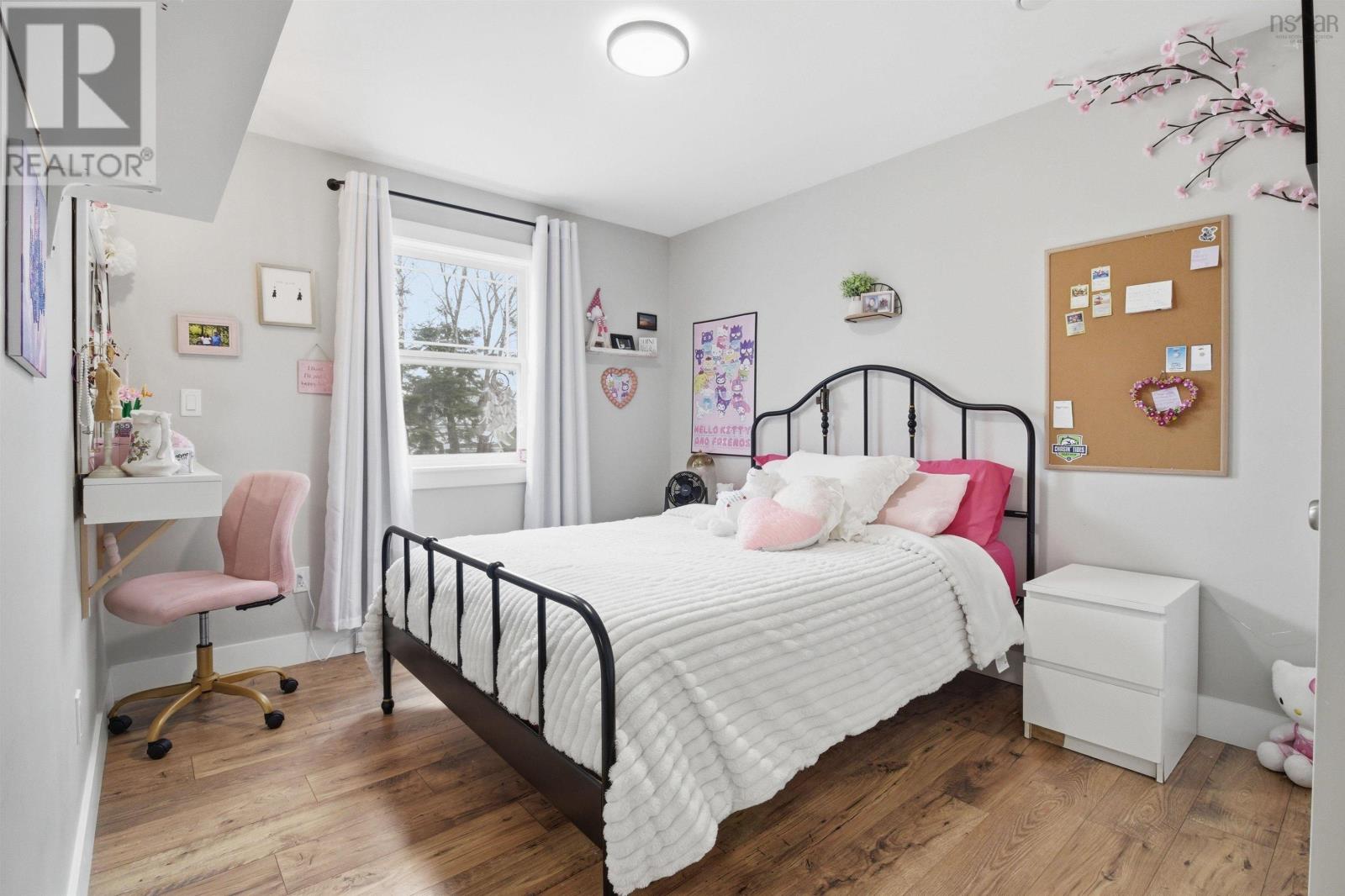 Property 21 of 36 of 131 Morning Breeze Drive