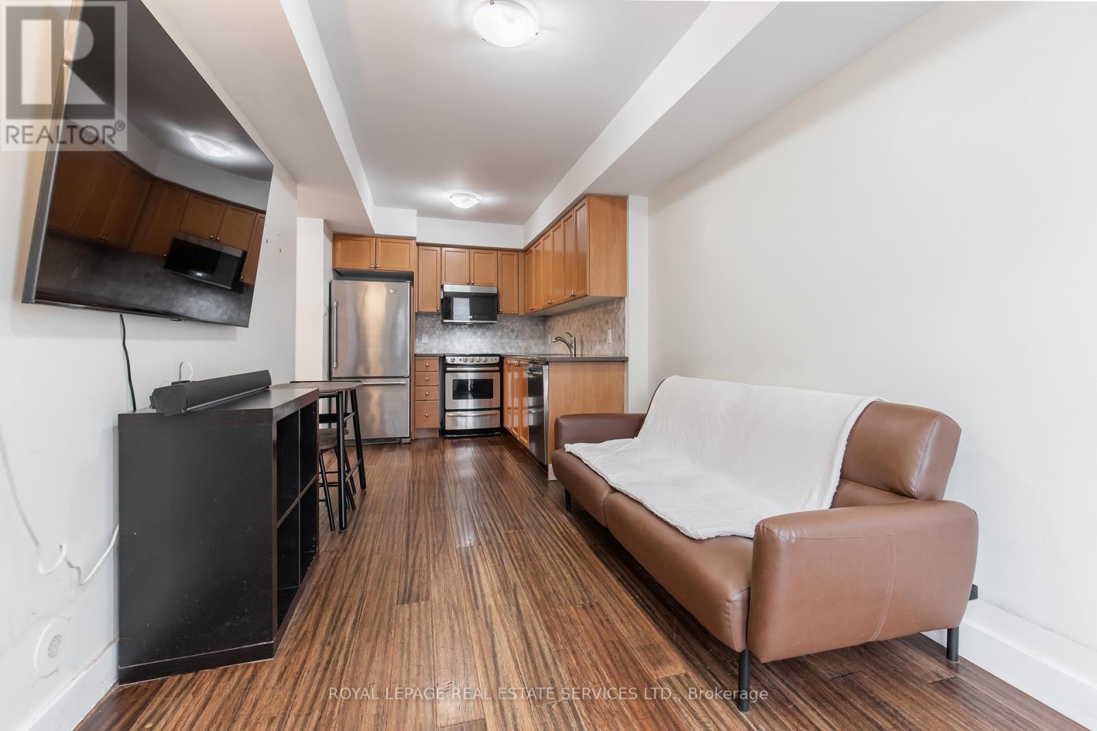#272 4975 SOUTHAMPTON DRIVE - 12