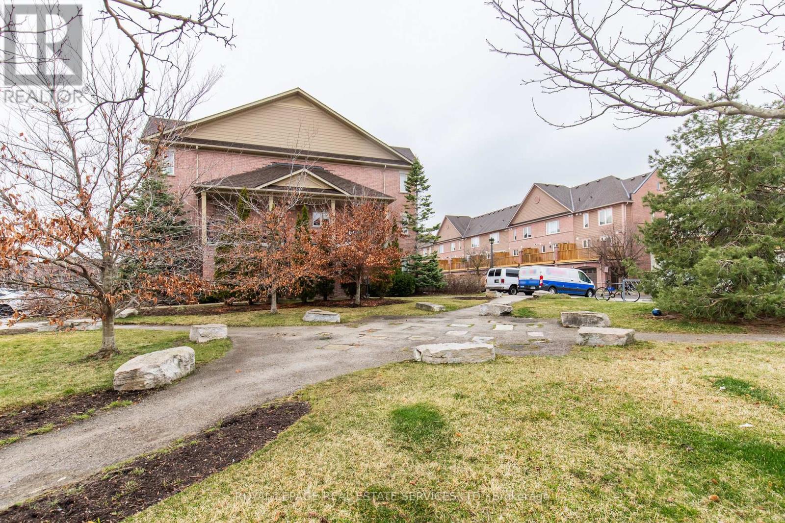 #272 4975 SOUTHAMPTON DRIVE - 28
