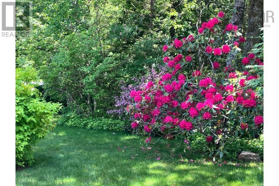 Property 41 of 48 of 16 Sherwood Drive