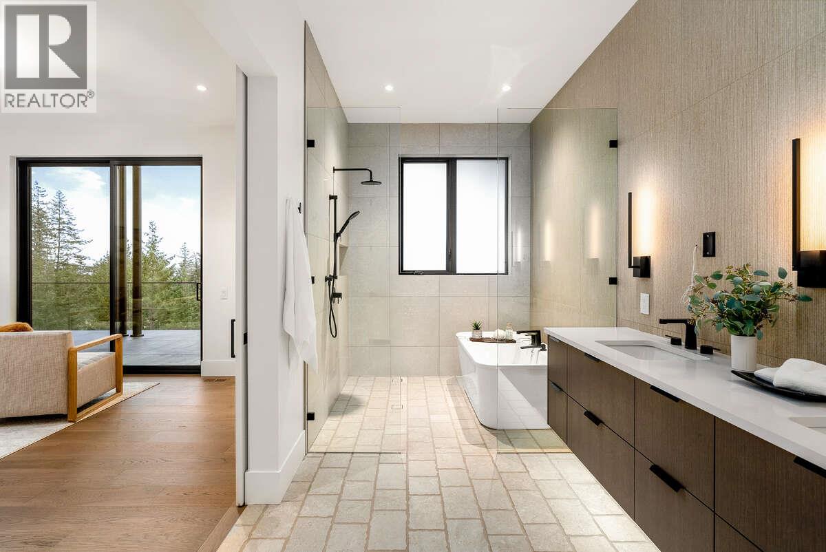  866 Predator Ridge Drive, Vernon