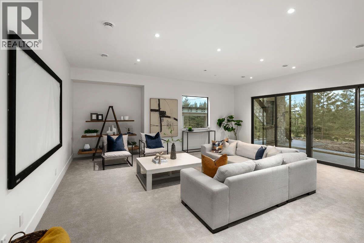  866 Predator Ridge Drive, Vernon