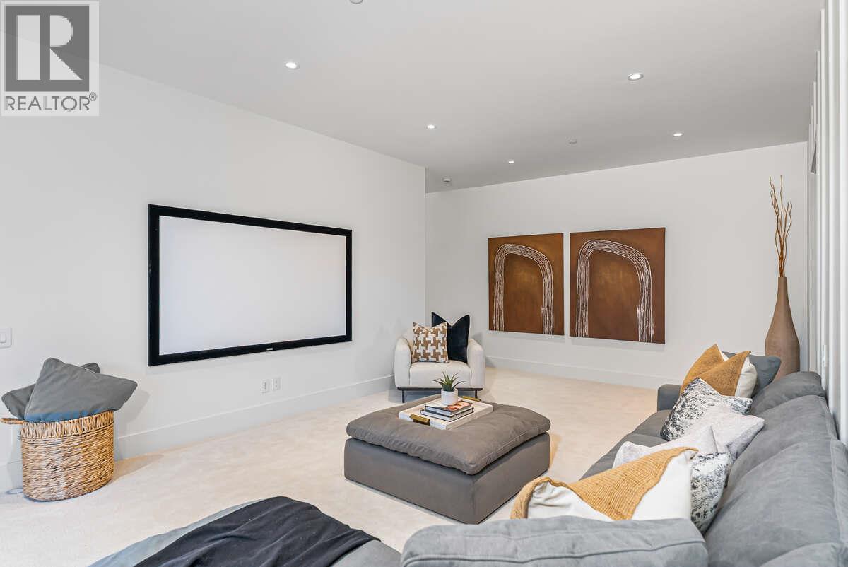  862 Predator Ridge Drive, Vernon