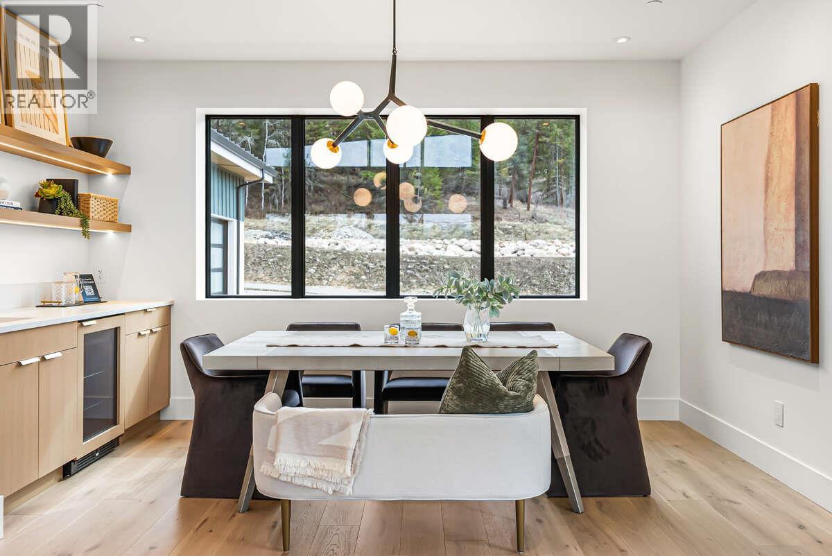  862 Predator Ridge Drive, Vernon