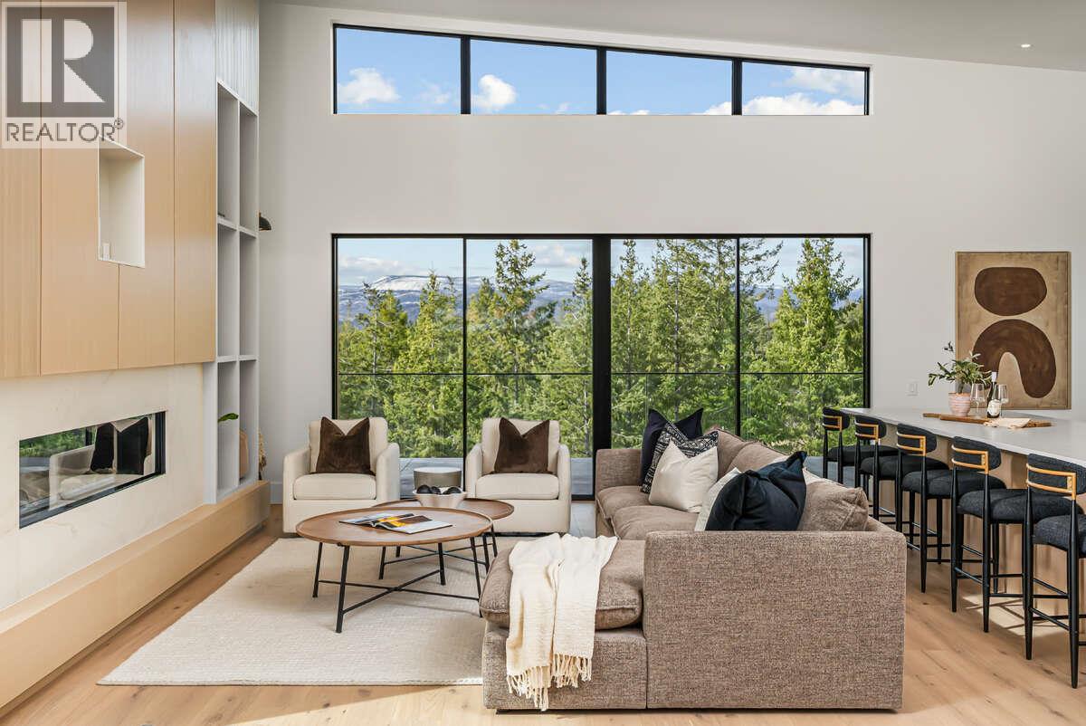  862 Predator Ridge Drive, Vernon