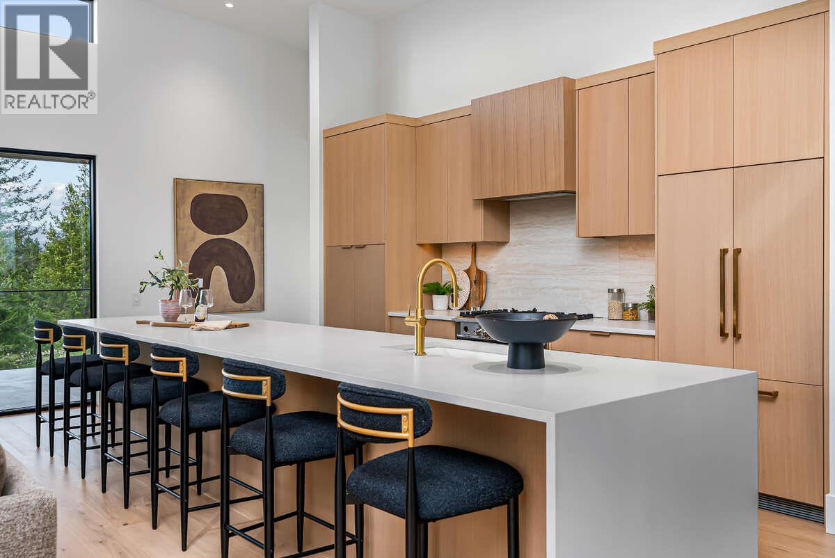  862 Predator Ridge Drive, Vernon