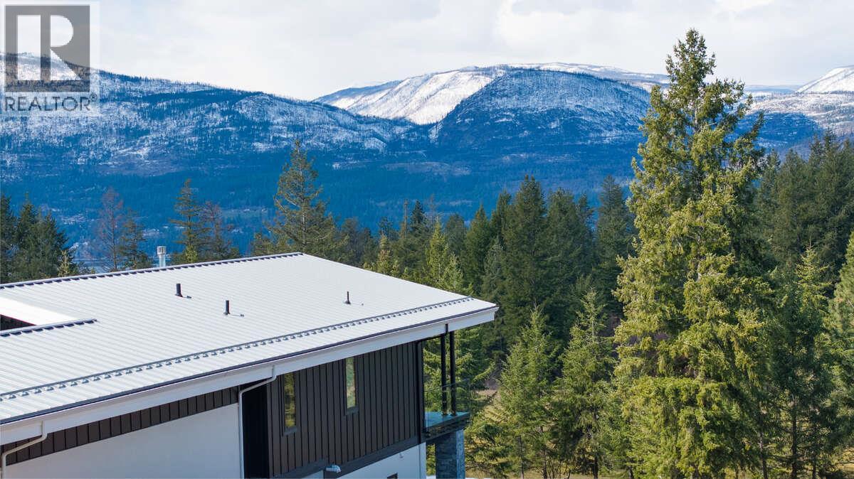  866 Predator Ridge Drive, Vernon