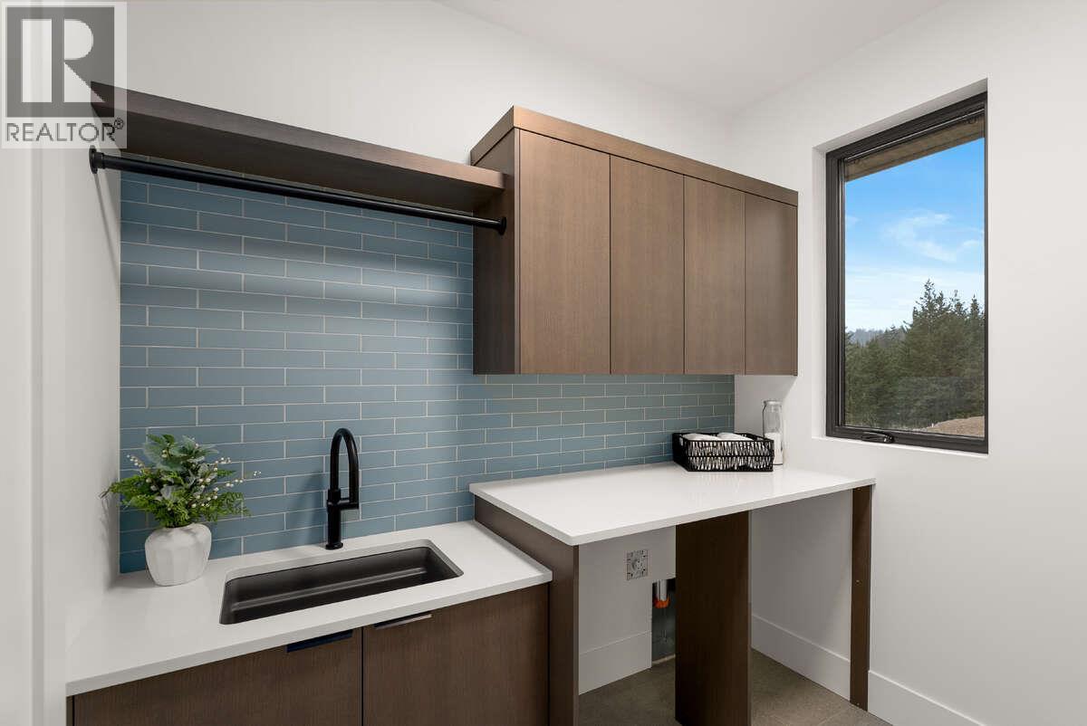  866 Predator Ridge Drive, Vernon