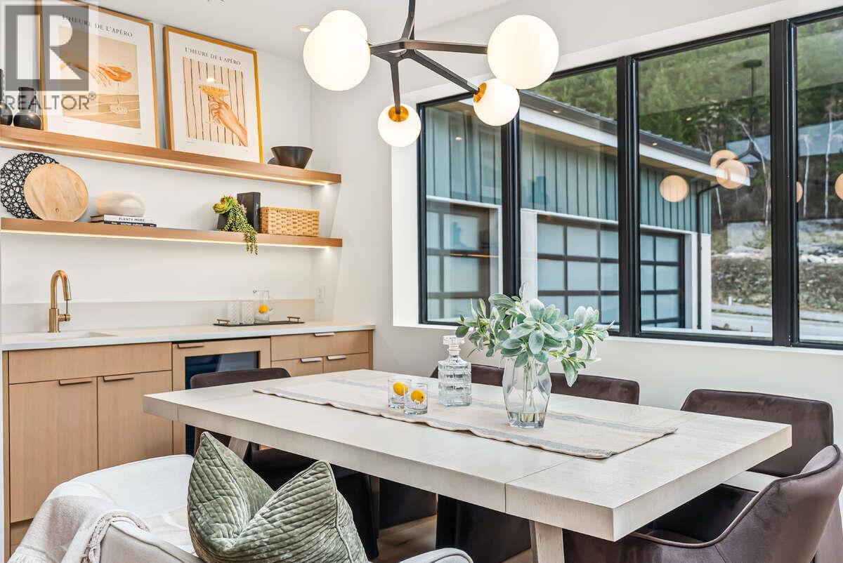  862 Predator Ridge Drive, Vernon