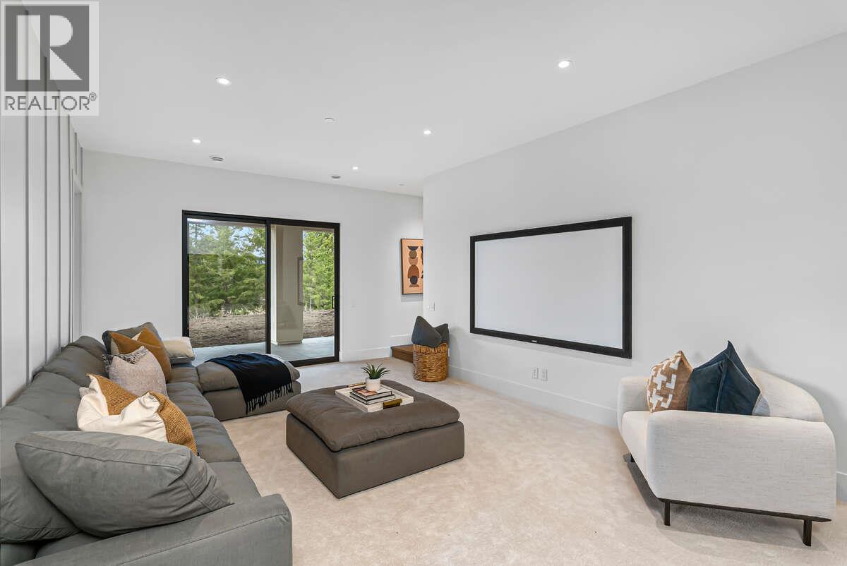  862 Predator Ridge Drive, Vernon