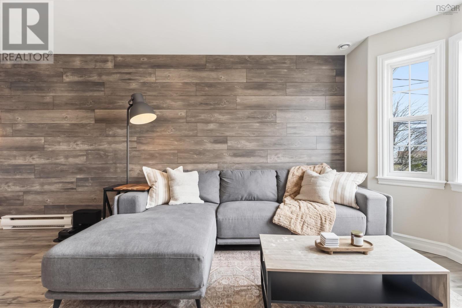 Property 4 of 39 of 131 Serop Crescent