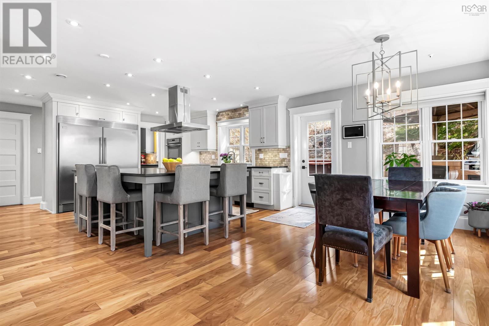 Property 7 of 49 of 102 Ingram Drive