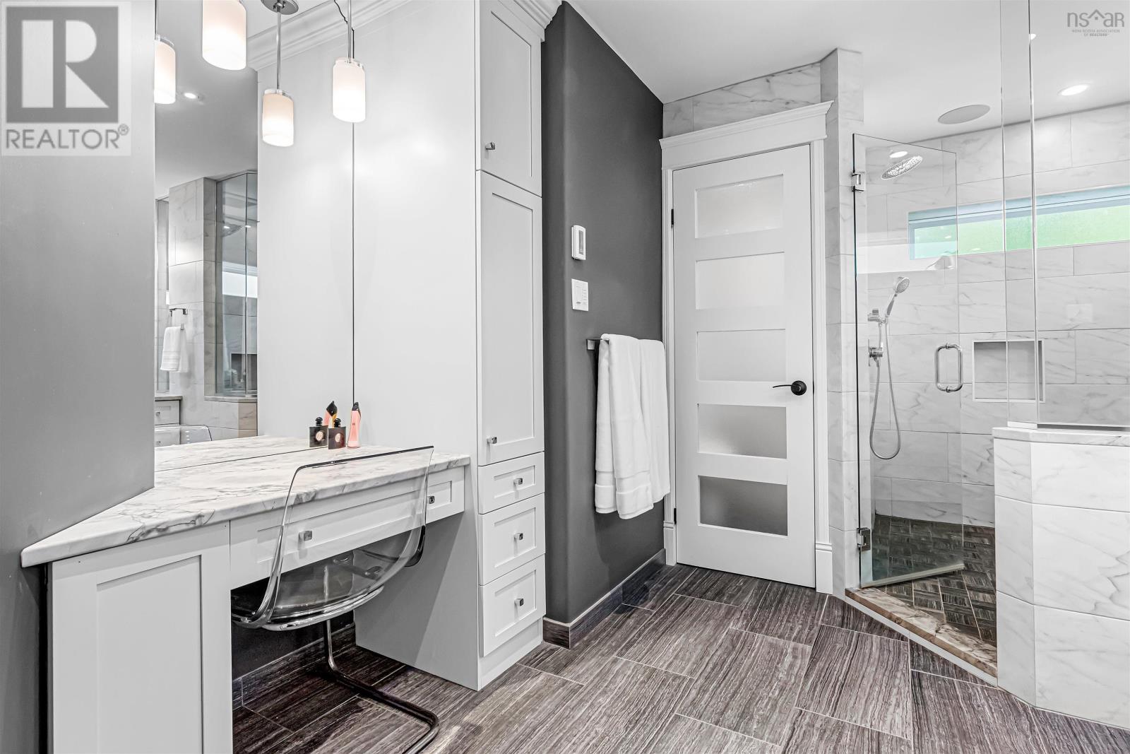 Property 18 of 49 of 102 Ingram Drive