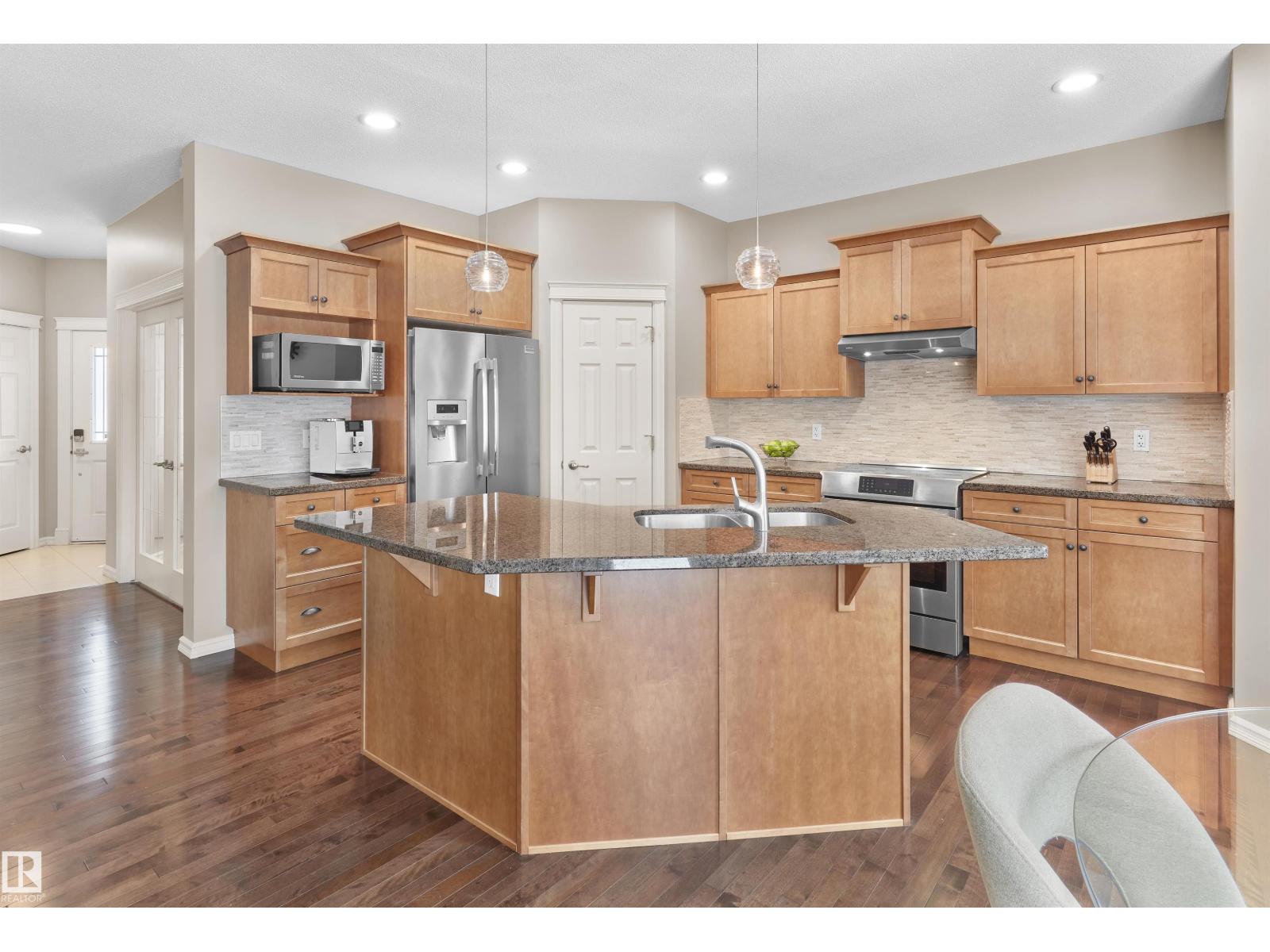 4903 213 ST NW, Edmonton