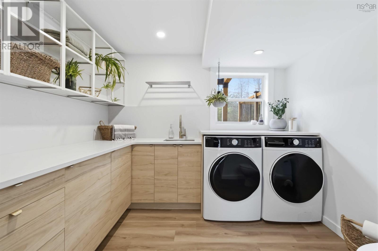 Property 18 of 52 of 87 Mount Pleasant Road