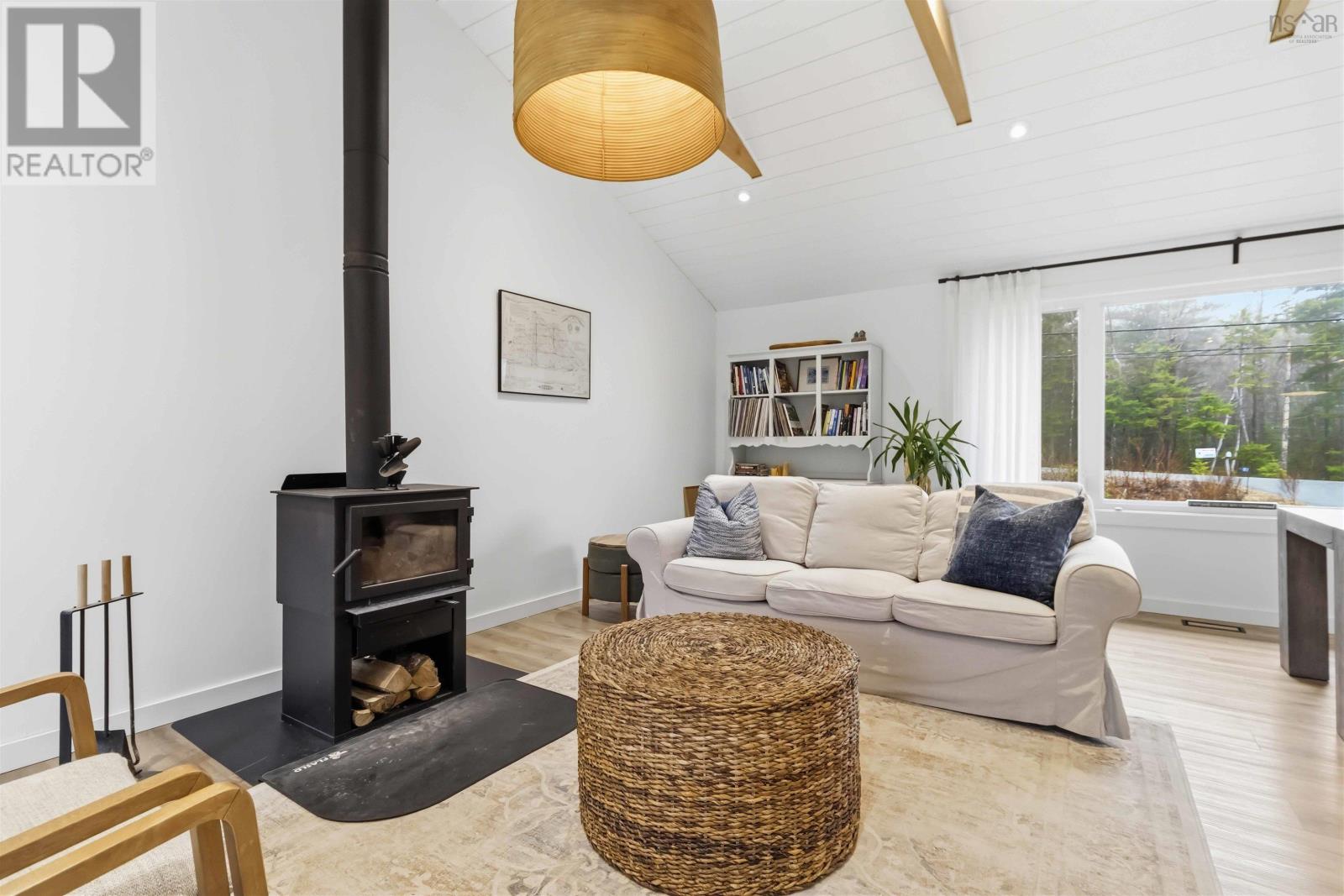 Property 21 of 52 of 87 Mount Pleasant Road