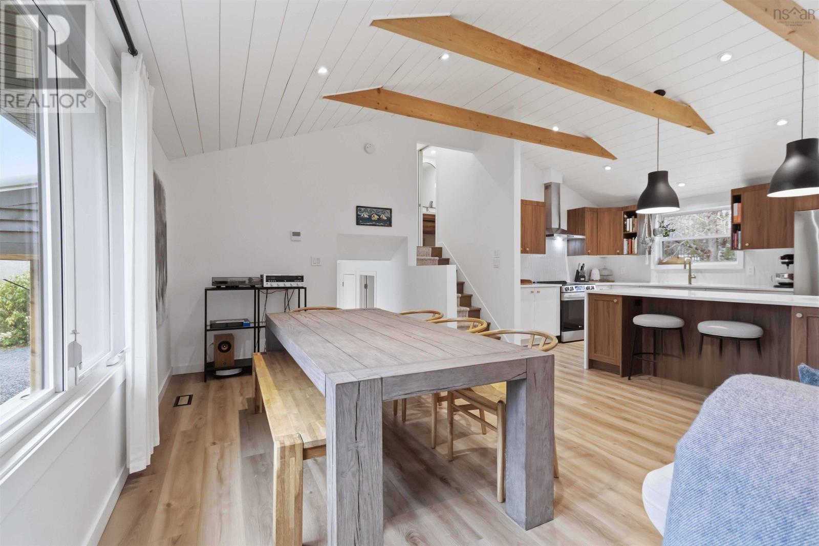 Property 25 of 52 of 87 Mount Pleasant Road