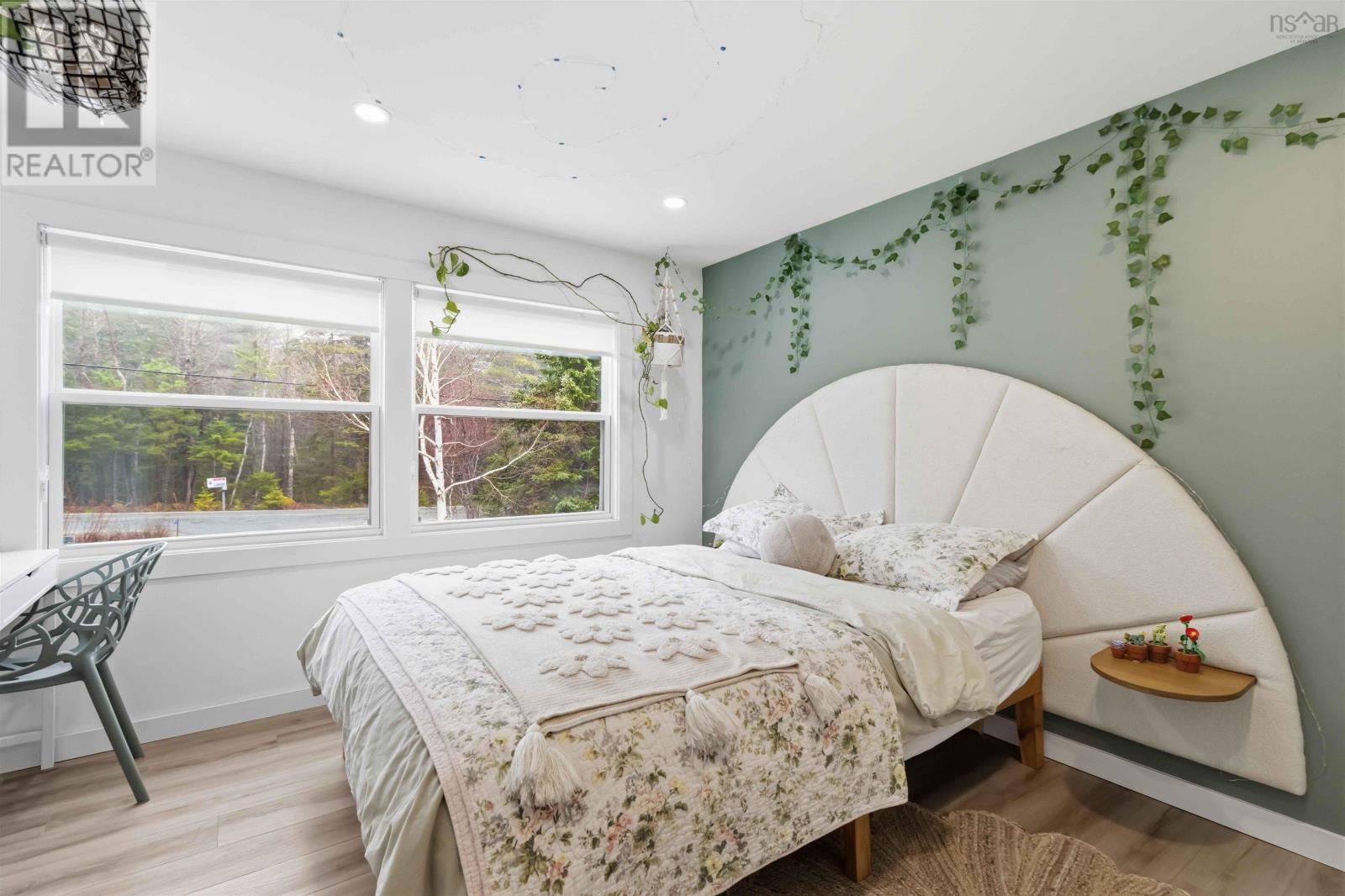 Property 38 of 52 of 87 Mount Pleasant Road