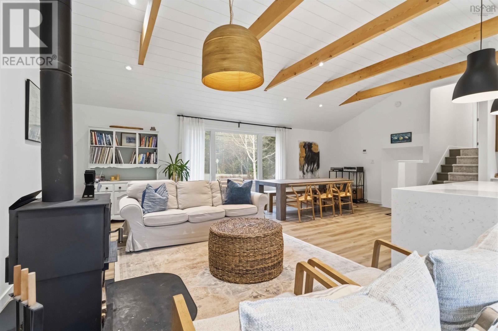 Property 22 of 52 of 87 Mount Pleasant Road