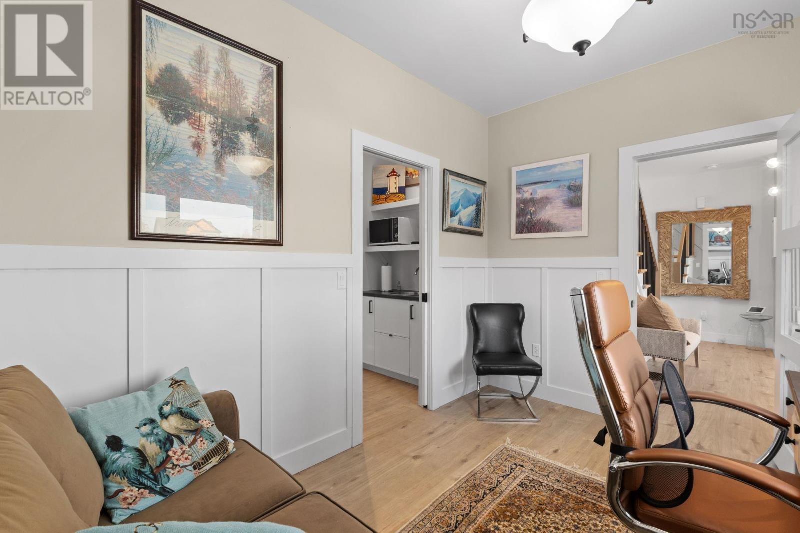 Property 21 of 50 of 456 Magenta Drive