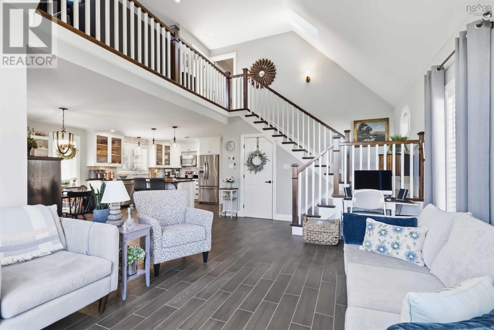 Property 21 of 48 of 9 Crescent Point Lane