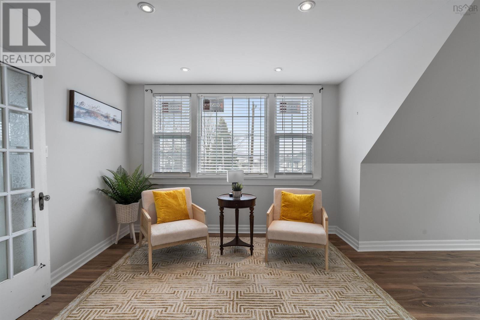 Property 34 of 50 of 6705 Quinpool Road